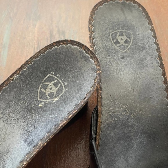 Ariat Women's Wedge Leather Slip On Sandals Sz 8 - Picture 3 of 9